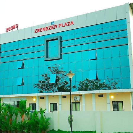 Ebenezer Plaza Hotel Nedumbassery Eksteriør billede