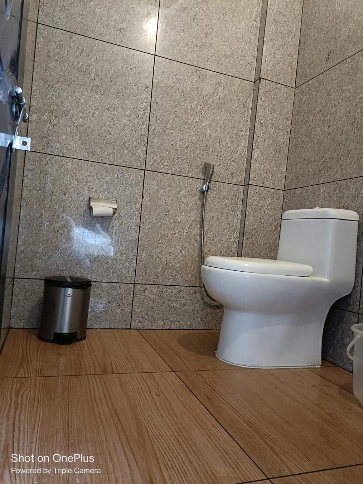 Ebenezer Plaza Hotel Nedumbassery Eksteriør billede