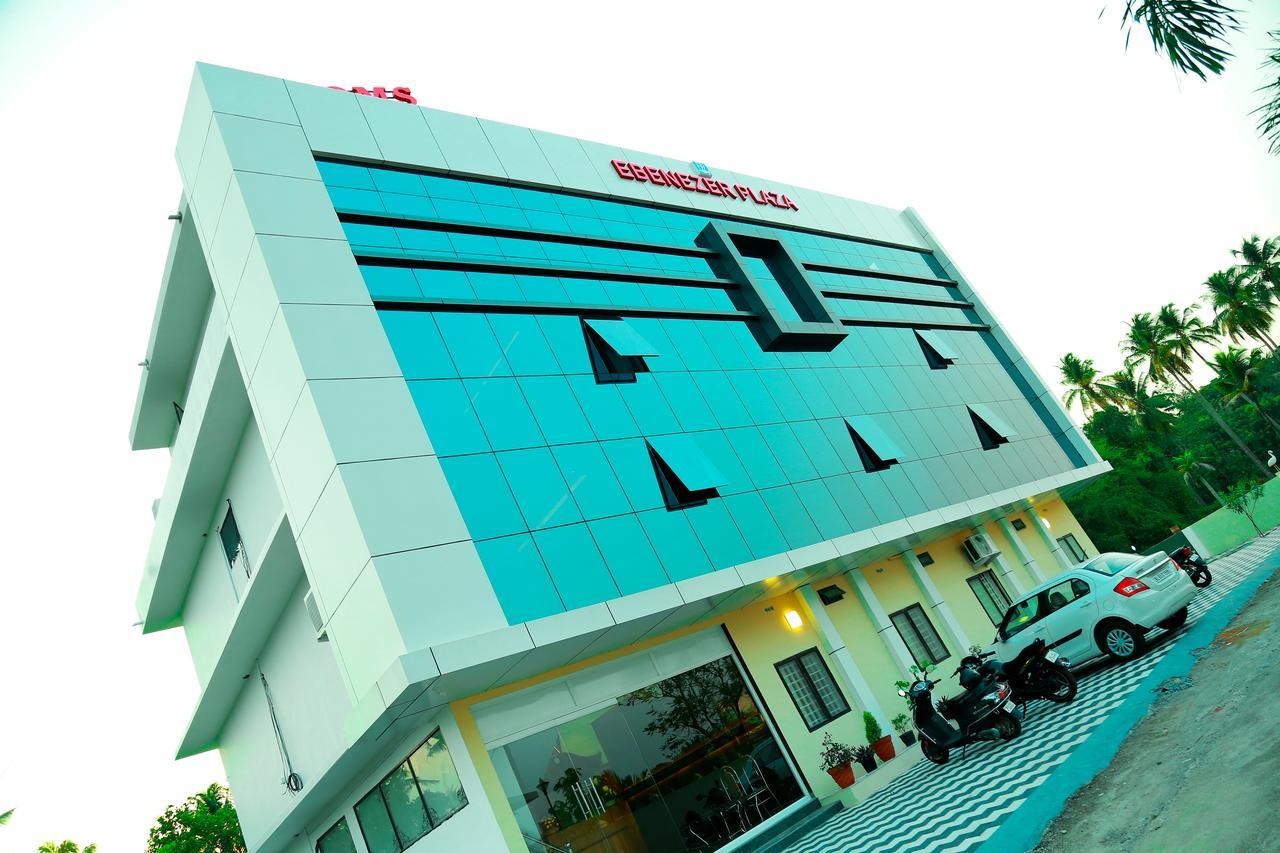 Ebenezer Plaza Hotel Nedumbassery Eksteriør billede
